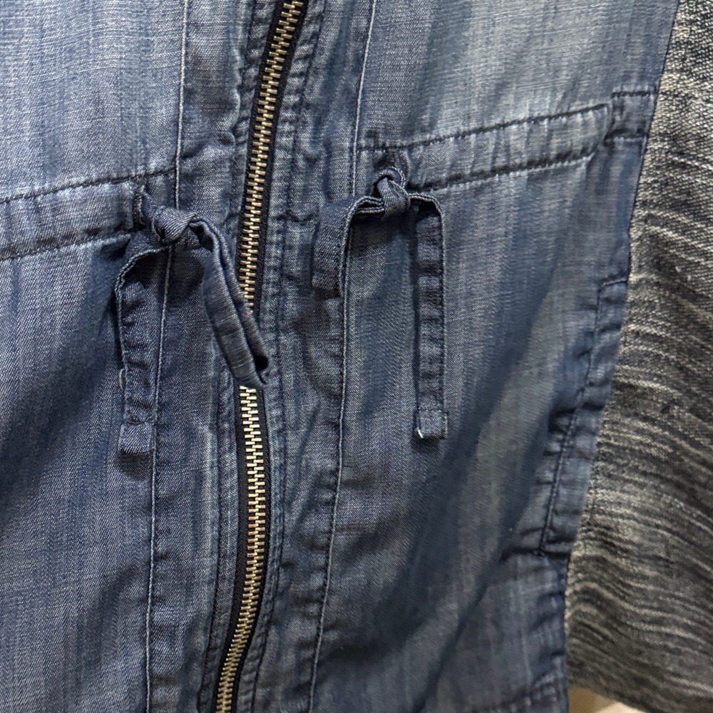 Hooded Vest with Zipper Zenergy by chicos 2 - Picture 5 of 13